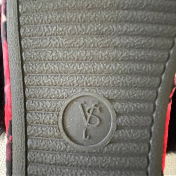 Victoria’s Secret Signature Floral Satin Slippers - Picture 7 of 10